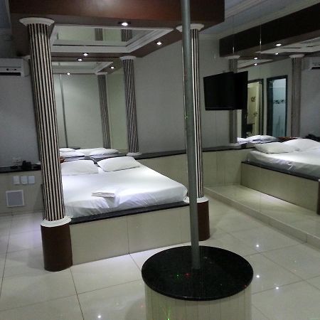 Shopping Motel Santa Maria Do Para (Adults Only) Sao Jorge  Luaran gambar