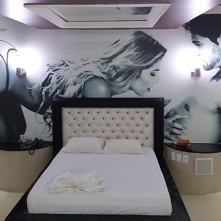 Shopping Motel Santa Maria Do Para (Adults Only) Sao Jorge  Luaran gambar