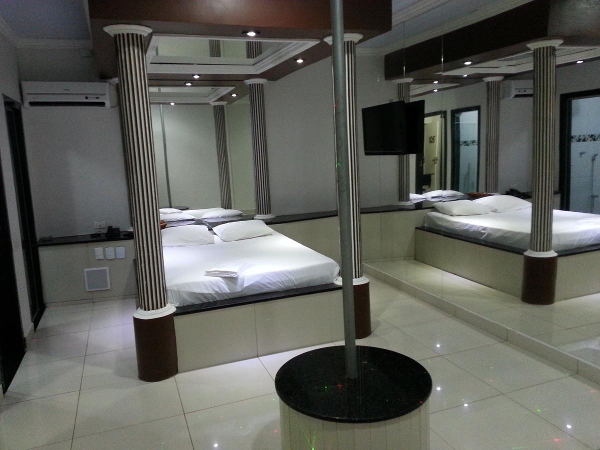 Shopping Motel Santa Maria Do Para (Adults Only) Sao Jorge  Luaran gambar
